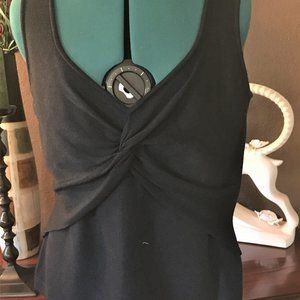 St. John Cross Over V-Neck Sleeveless Sweater L